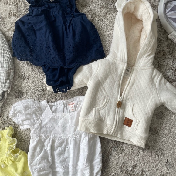 Baby girl bundle, 0-3 months - Picture 3 of 5